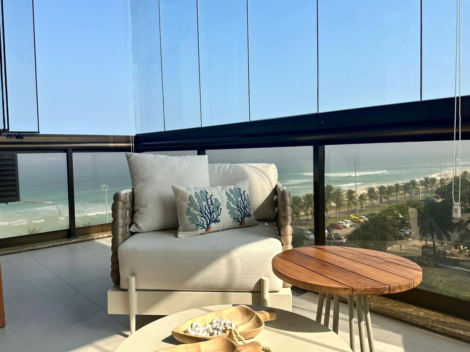 Lindo Apto No Melhor Lugar Da Barra Da Tijuca! Com Uma Vista De Tirar O Folego, Frente Para O Mar! Totalmente Equipado E Decorado Ao Lado Dos Melhores Hoteis E Quiosques Da Barra! Portaria 24H, Piscina, Sauna, Jacuzzi, Academia, Garagem, Wi-Fi, Lavan Rio de Janeiro Kültér fotó
