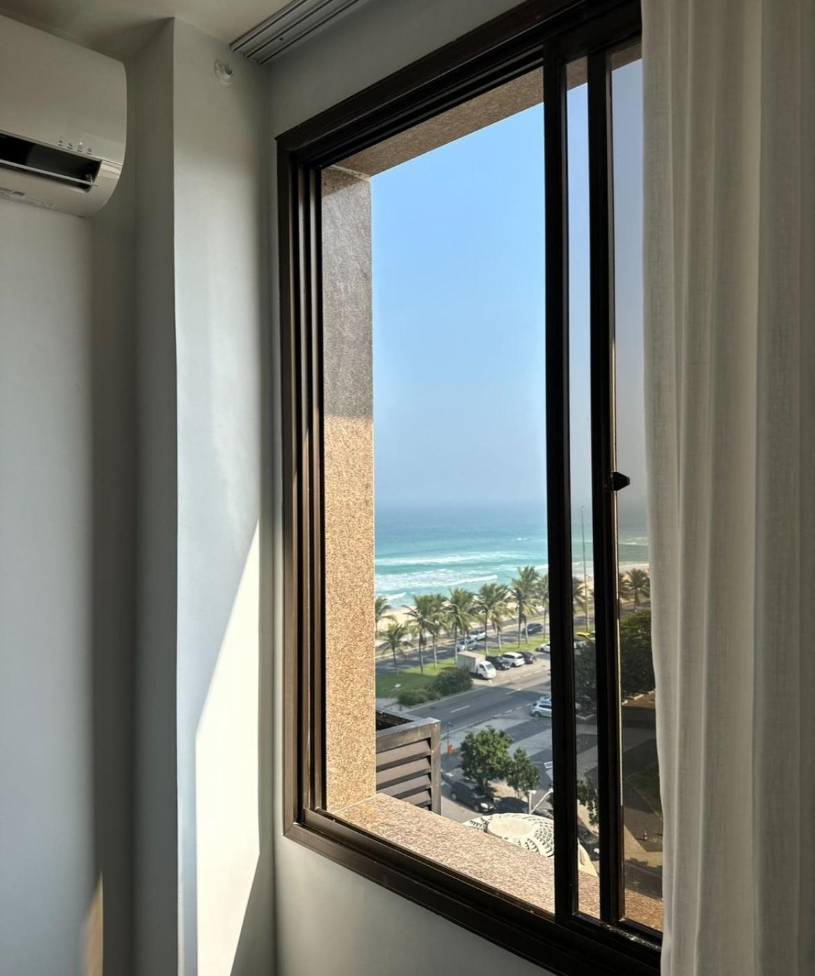Lindo Apto No Melhor Lugar Da Barra Da Tijuca! Com Uma Vista De Tirar O Folego, Frente Para O Mar! Totalmente Equipado E Decorado Ao Lado Dos Melhores Hoteis E Quiosques Da Barra! Portaria 24H, Piscina, Sauna, Jacuzzi, Academia, Garagem, Wi-Fi, Lavan Rio de Janeiro Kültér fotó