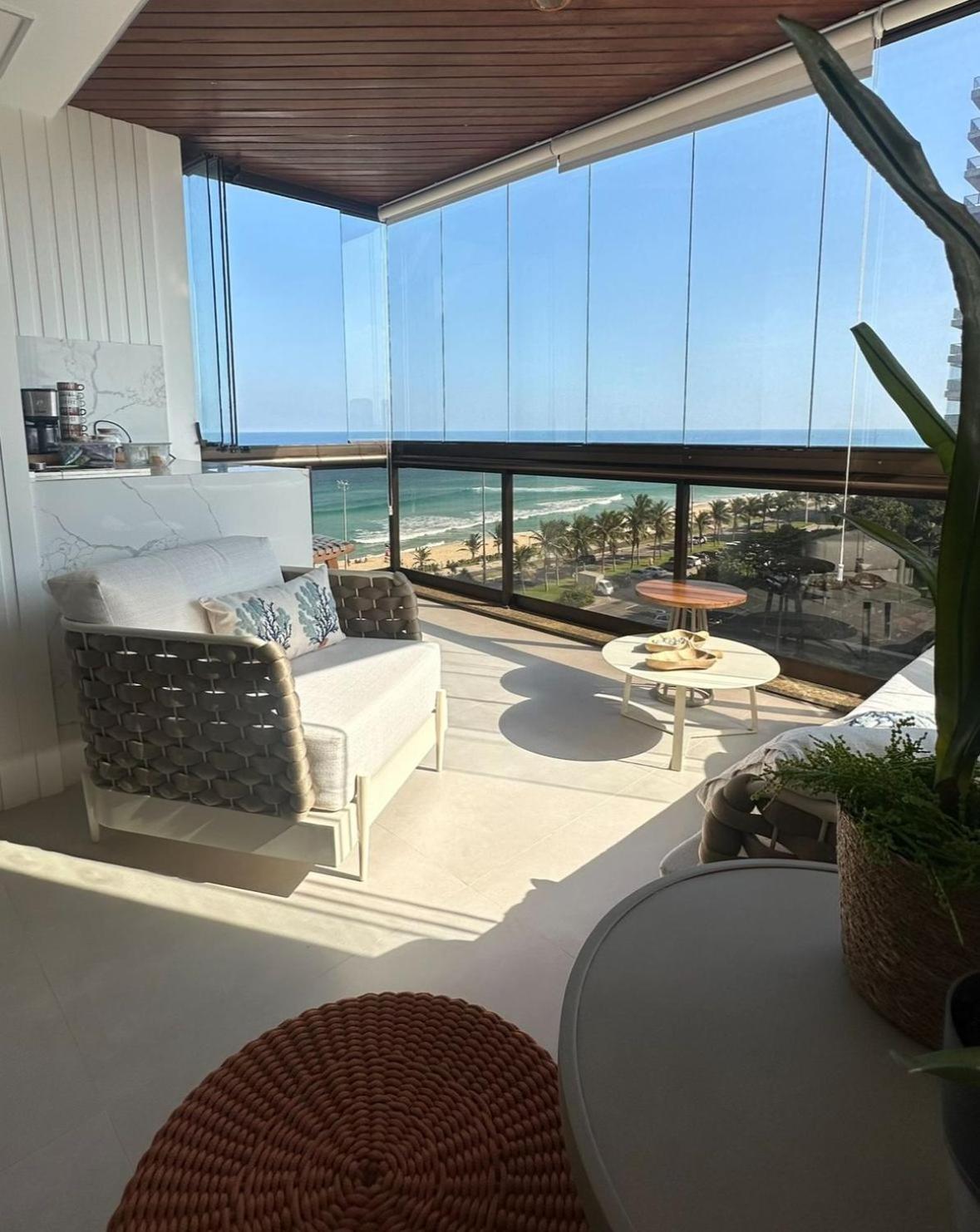 Lindo Apto No Melhor Lugar Da Barra Da Tijuca! Com Uma Vista De Tirar O Folego, Frente Para O Mar! Totalmente Equipado E Decorado Ao Lado Dos Melhores Hoteis E Quiosques Da Barra! Portaria 24H, Piscina, Sauna, Jacuzzi, Academia, Garagem, Wi-Fi, Lavan Rio de Janeiro Kültér fotó