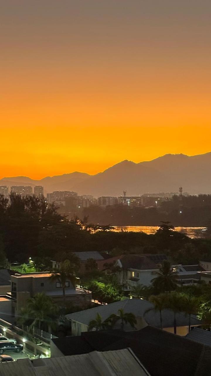Lindo Apto No Melhor Lugar Da Barra Da Tijuca! Com Uma Vista De Tirar O Folego, Frente Para O Mar! Totalmente Equipado E Decorado Ao Lado Dos Melhores Hoteis E Quiosques Da Barra! Portaria 24H, Piscina, Sauna, Jacuzzi, Academia, Garagem, Wi-Fi, Lavan Rio de Janeiro Kültér fotó