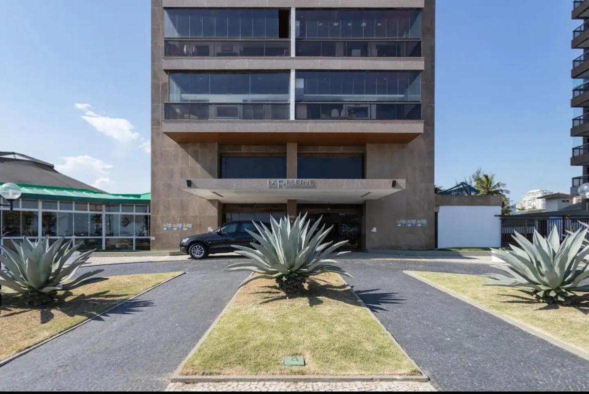 Lindo Apto No Melhor Lugar Da Barra Da Tijuca! Com Uma Vista De Tirar O Folego, Frente Para O Mar! Totalmente Equipado E Decorado Ao Lado Dos Melhores Hoteis E Quiosques Da Barra! Portaria 24H, Piscina, Sauna, Jacuzzi, Academia, Garagem, Wi-Fi, Lavan Rio de Janeiro Kültér fotó
