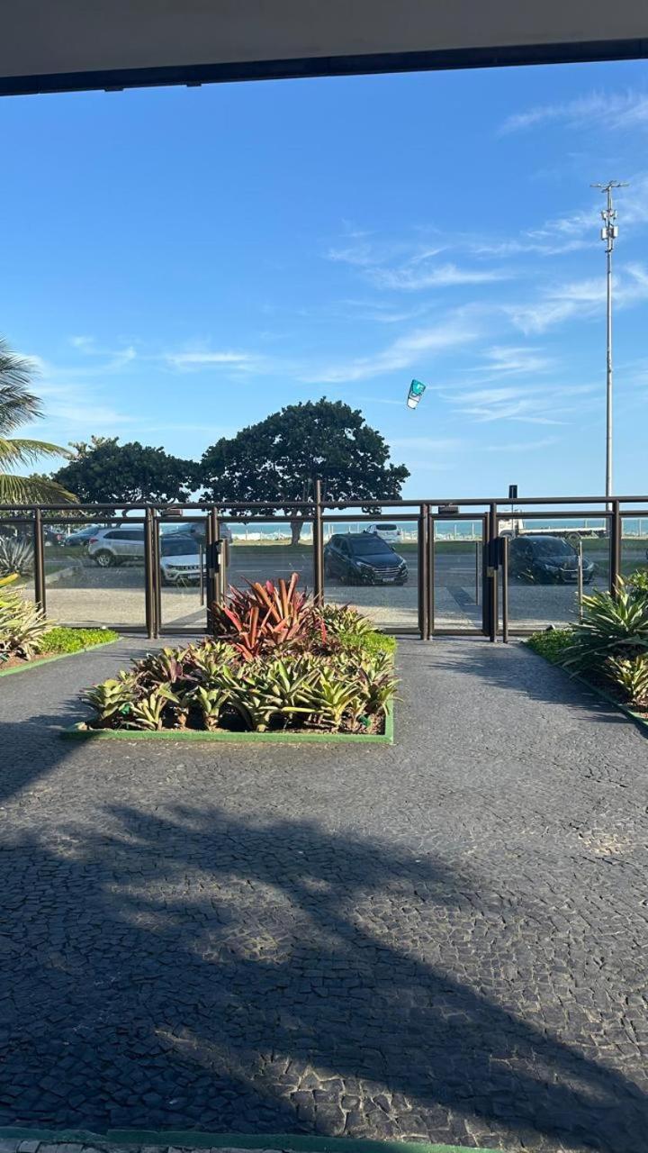 Lindo Apto No Melhor Lugar Da Barra Da Tijuca! Com Uma Vista De Tirar O Folego, Frente Para O Mar! Totalmente Equipado E Decorado Ao Lado Dos Melhores Hoteis E Quiosques Da Barra! Portaria 24H, Piscina, Sauna, Jacuzzi, Academia, Garagem, Wi-Fi, Lavan Rio de Janeiro Kültér fotó
